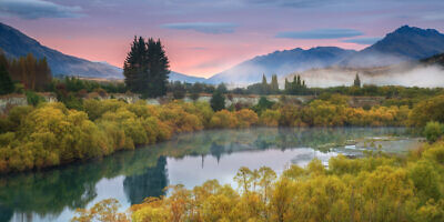 Kawarau river sunrise